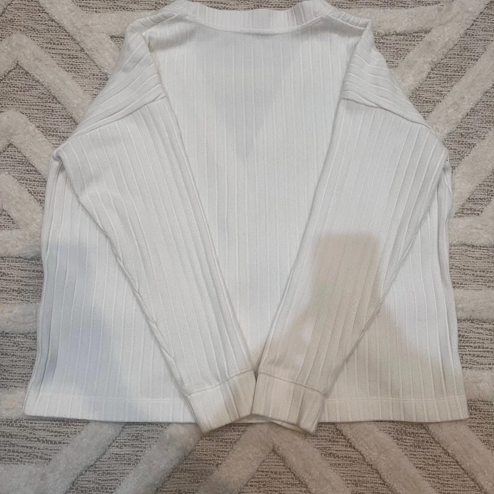 Alo Cream Take Comfort Ribbed Button Cardigan Medium excellent Condition - Picture 5 of 5